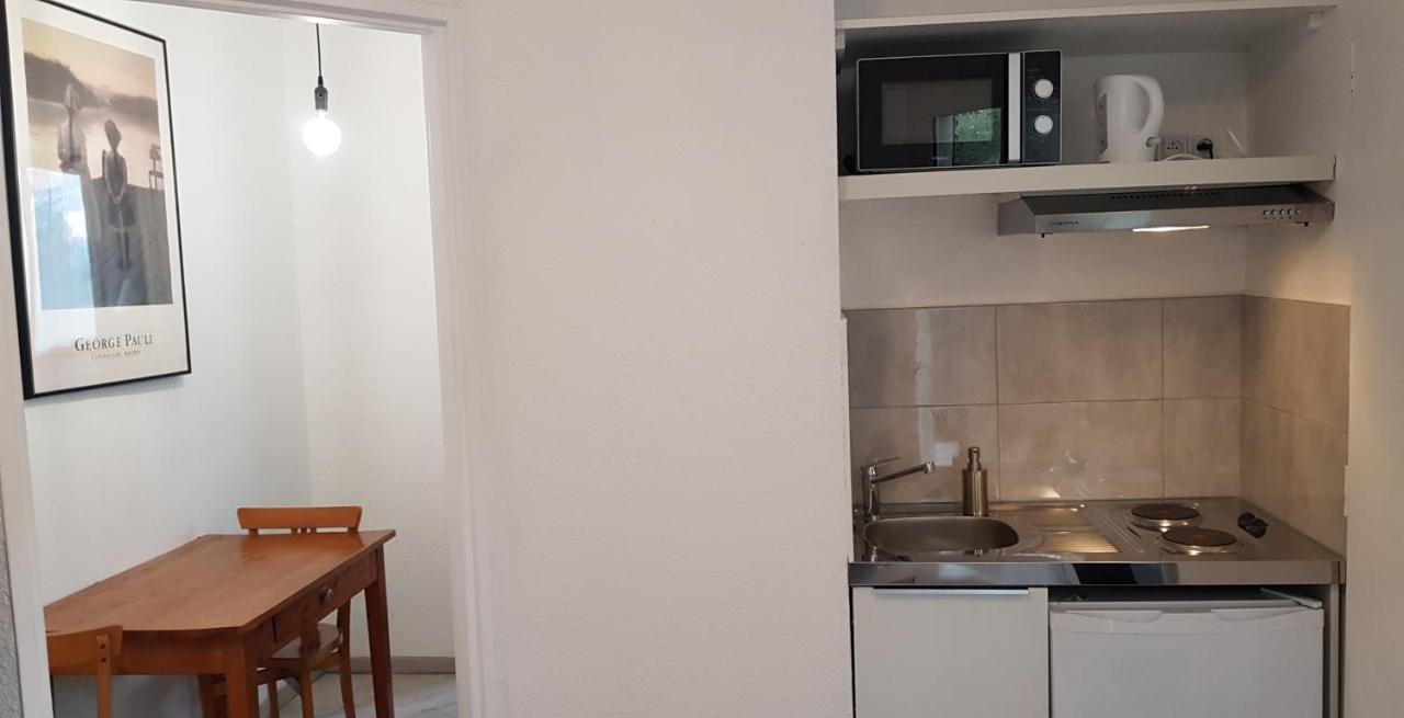 Aquero-Accueil Apartment Bartres Luaran gambar